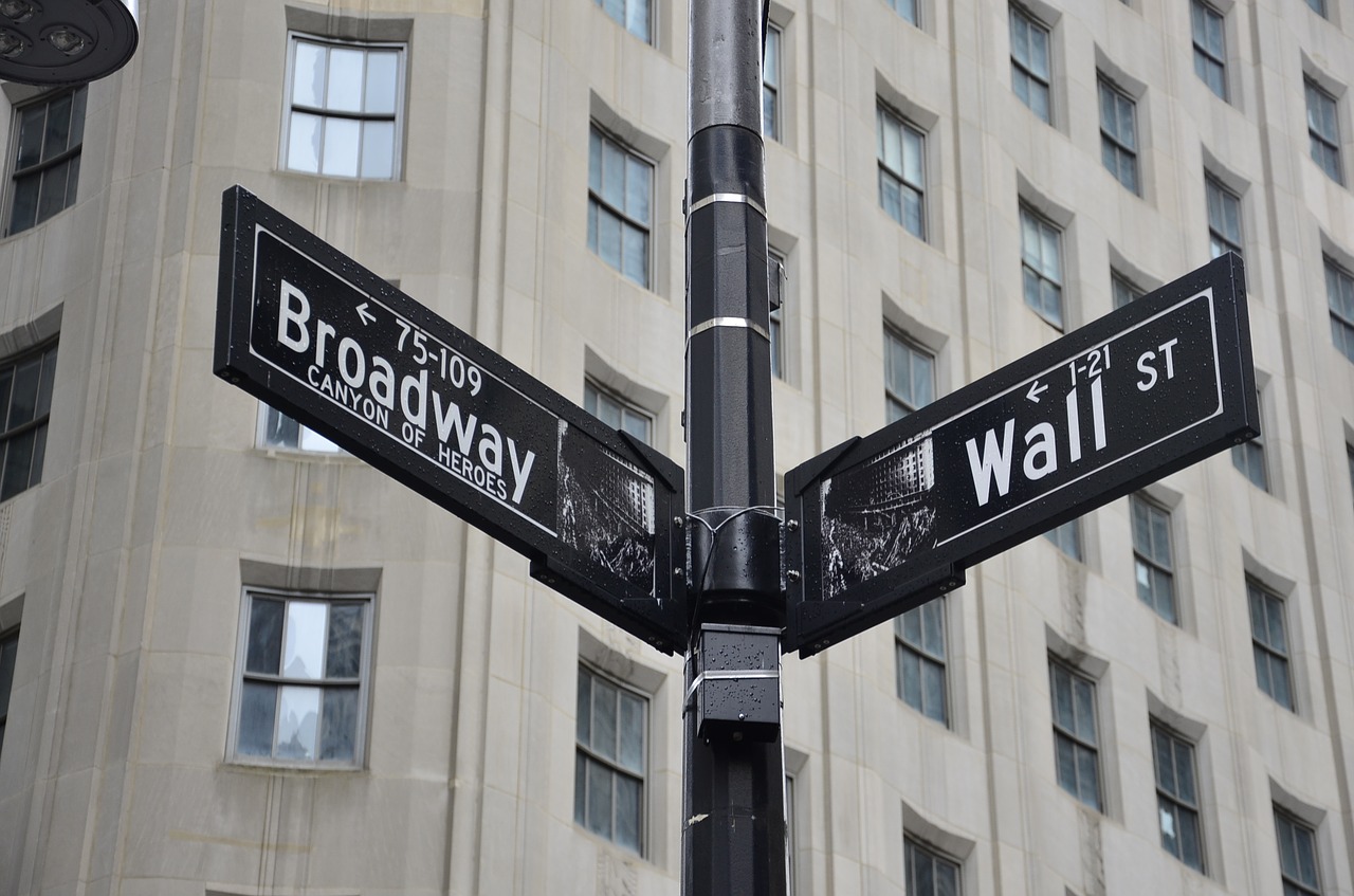 Wall Street apre in rialzo: S&P +0,45%, Nasdaq +0,67%